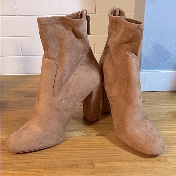 Steve Madden Shoes - Steve Madden Brisk Camel Booties Size 10M